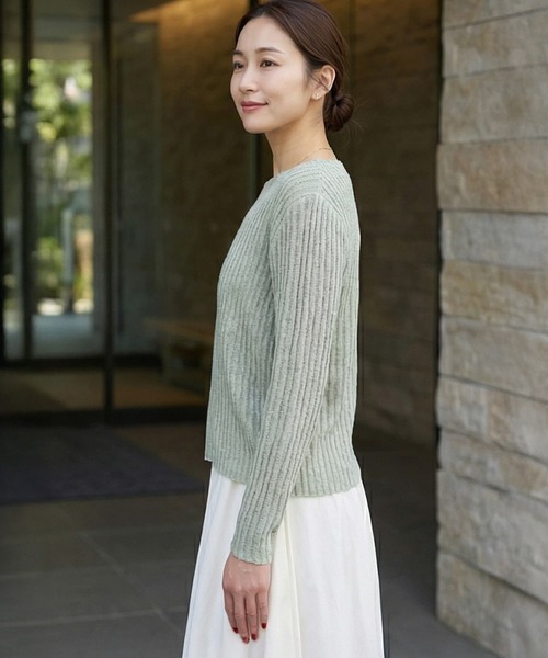 STYLE DELI（スタイルデリ）の「レイヤード風Vネックシアーニットトップス（ニット/セーター・レディース・ミント/ブラック/アイボリー・FREE）」の5枚目の写真