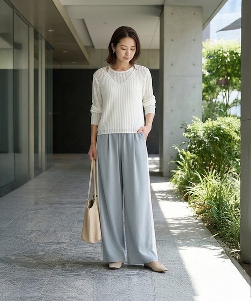 STYLE DELI（スタイルデリ）の「レイヤード風Vネックシアーニットトップス（ニット/セーター・レディース・ミント/ブラック/アイボリー・FREE）」の9枚目の写真