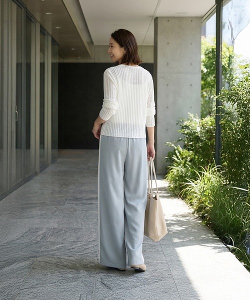 STYLE DELI（スタイルデリ）の「レイヤード風Vネックシアーニットトップス（ニット/セーター・レディース・ミント/ブラック/アイボリー・FREE）」の12枚目の写真