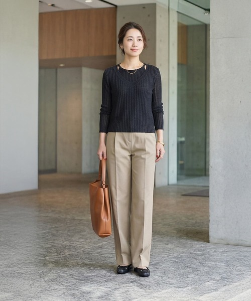 STYLE DELI（スタイルデリ）の「レイヤード風Vネックシアーニットトップス（ニット/セーター・レディース・ミント/ブラック/アイボリー・FREE）」の14枚目の写真