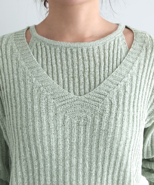 STYLE DELI（スタイルデリ）の「レイヤード風Vネックシアーニットトップス（ニット/セーター・レディース・ミント/ブラック/アイボリー・FREE）」の17枚目の写真