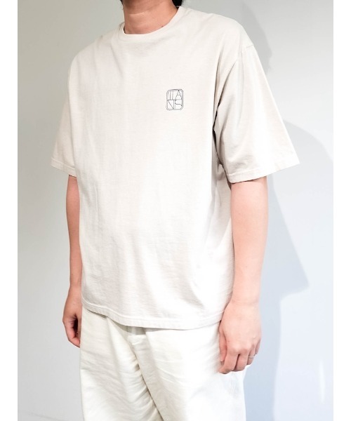 ILANIS(イラニス)の「ILANIS Graphic Tee(Tシャツ/カットソー・レディース・オフホワイト/ベージュ・FREE/S)」の20枚目の写真