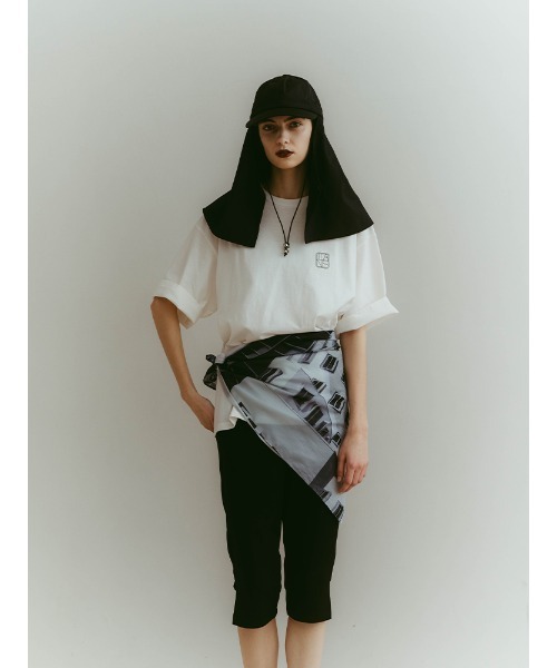 ILANIS(イラニス)の「ILANIS Graphic Tee(Tシャツ/カットソー・レディース・オフホワイト/ベージュ・FREE/S)」の17枚目の写真