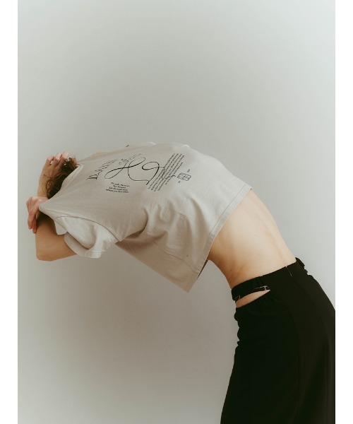 ILANIS(イラニス)の「ILANIS Graphic Tee(Tシャツ/カットソー・レディース・オフホワイト/ベージュ・FREE/S)」の12枚目の写真