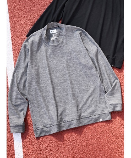 MIZUNO(ミズノ )の「【Mizuno | AOURE】DYNAMOTION FIT MOCK NECK TEE LS(Tシャツ/カットソー・メンズ・ブラック/グレー・SMALL/MEDIUM/LARGE/X-LARGE)」の2枚目の写真