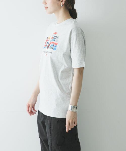 NEW BALANCE（ニューバランス）の「NEW BALANCE　ボックスTシャツ（Tシャツ/カットソー・レディース・ライトグレー/ブラック・SMALL）」の5枚目の写真