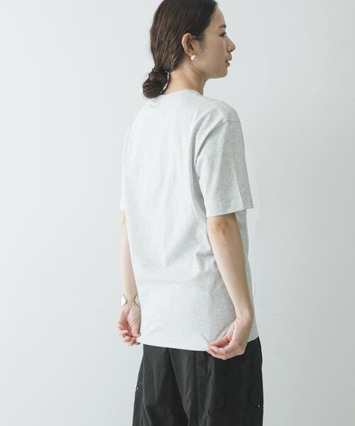 NEW BALANCE（ニューバランス）の「NEW BALANCE　ボックスTシャツ（Tシャツ/カットソー・レディース・ライトグレー/ブラック・SMALL）」の6枚目の写真