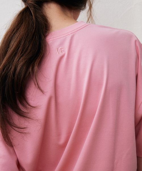 LE CIEL BLEU(ルシェルブルー)の「"LE"ボーイフレンドTシャツ / "LE" Boyfriend T-Shirt(Tシャツ/カットソー・レディース・ベージュ/ピンク/オフホワイト/チャコールグレー/ネイビー/ブラック・36)」の18枚目の写真