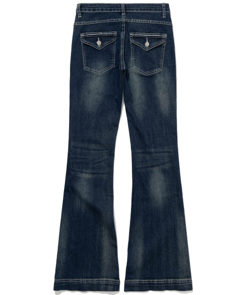 MOAA(モア)の「Contrast Stitch Flare Denim (DEEP BLUE JEAN)(デニムパンツ・レディース・その他・SMALL/MEDIUM)」の3枚目の写真