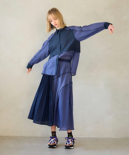 Cepica(セピカ)の「【MARECHAL TERRE / マルシャルテル】SWITCHING PIPING SHIRT(シャツ/ブラウス・レディース・ネイビー・FREE)」の2枚目の写真