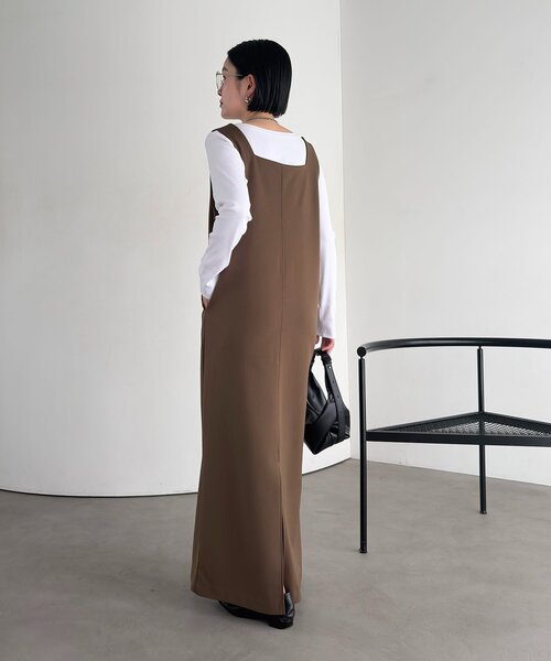 CAPRICIEUX LE'MAGE(カプリシューレマージュ)の「【tani企画】UネックIラインワンピース(ワンピース・レディース・ブラウン/ブラック・PS/FREE)」の4枚目の写真