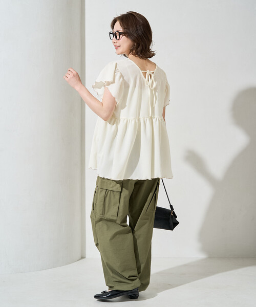 FREAK'S STORE（フリークスストア）の「限定展開　配色 メロー バック リボン ギャザー 楊柳 トップス(前後2way)（シャツ/ブラウス・レディース・ブラウン/ナチュラル/ブルーグリーン/ブラック・ﾌﾘ-）」の9枚目の写真