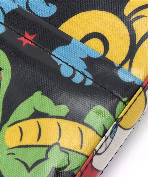 HYSTERIC MINI（ヒステリックミニ）の「BOMB POP ! 総柄 マルチケース