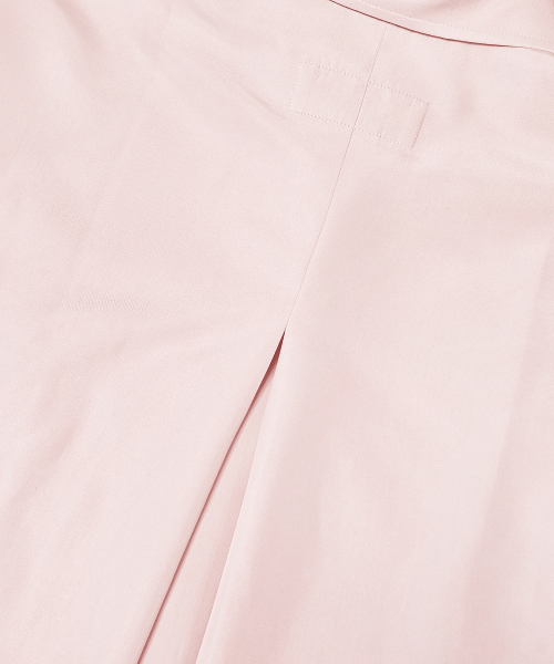 Diamond Layla(ダイアモンドレイラ)の「Silky Airlight High-Low Overshirt S191(シャツ/ブラウス・レディース・ライトピンク・MEDIUM)」の5枚目の写真