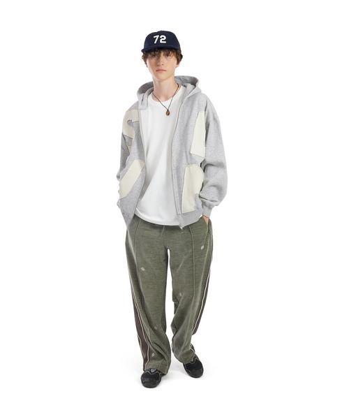 SUNLOVE(サンラブ)の「Capital Brushed Zip Up Hoodie(パーカー・レディース・ブラック/チャコール/ヘザーグレー・S/M/L/XL)」の15枚目の写真