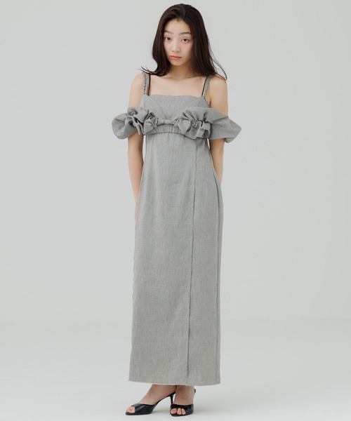 SENEE(セニー)の「fringe line belt cami one-piece(フリンジラインベルトキャミワンピース)(ワンピース・レディース・ブラック/グレイッシュベージュ/アイボリー・MEDIUM/SMALL)」の8枚目の写真