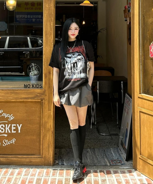 MAISON MINED(メゾンミネド)の「STICKY HALF T BLACK(Tシャツ/カットソー・メンズ・その他・LARGE/MEDIUM/SMALL)」の4枚目の写真