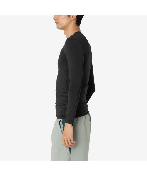 Reebok（リーボック）の「アスリート パフォーマンス コンプ ロングスリーブ Tシャツ / ATHLETE PERFORMANCE COMP LS（Tシャツ/カットソー・メンズ・ブラック・X-LARGE/SMALL/MEDIUM/LARGE）」の6枚目の写真