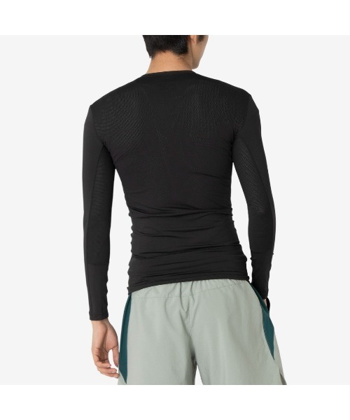 Reebok（リーボック）の「アスリート パフォーマンス コンプ ロングスリーブ Tシャツ / ATHLETE PERFORMANCE COMP LS（Tシャツ/カットソー・メンズ・ブラック・X-LARGE/SMALL/MEDIUM/LARGE）」の5枚目の写真