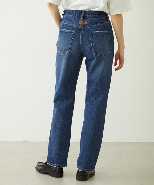MILKFED.(ミルクフェド)の「REPAIR DETAIL DENIM PANTS(デニムパンツ・レディース・ライトインディゴブルー/インディゴブルー/ブラック・M/S)」の4枚目の写真