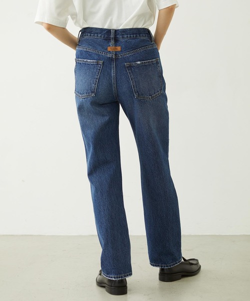 MILKFED.(ミルクフェド)の「REPAIR DETAIL DENIM PANTS(デニムパンツ・レディース・ライトインディゴブルー/インディゴブルー/ブラック・M/S)」の5枚目の写真
