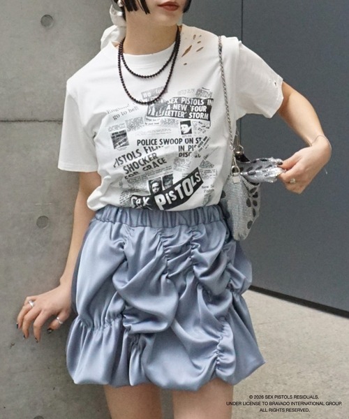 Ameri(アメリ)の「MEDI BUMPY BALLOON MINI SKIRT(スカート・レディース・ライトブルー/ブラック/アイボリー・MEDIUM/SMALL)」の3枚目の写真