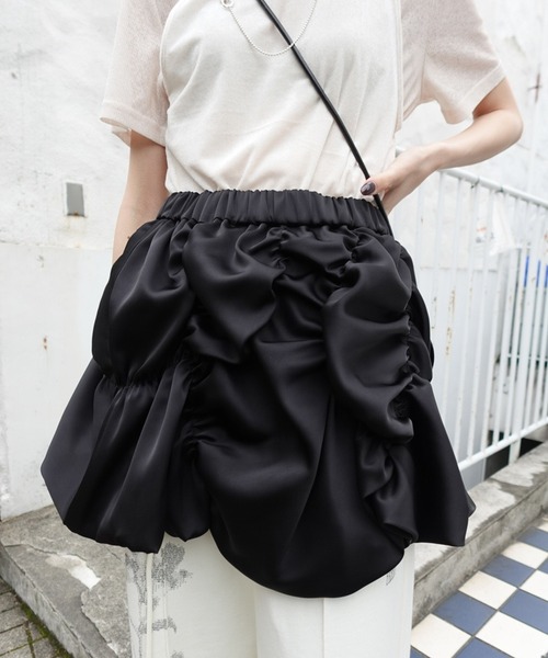 MEDI BUMPY BALLOON MINI SKIRT（スカート）｜Ameri（アメリ）の
