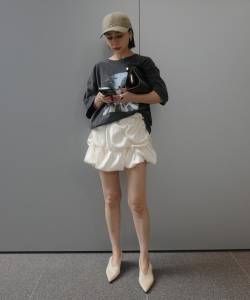 Ameri(アメリ)の「MEDI BUMPY BALLOON MINI SKIRT(スカート・レディース・ライトブルー/ブラック/アイボリー・MEDIUM/SMALL)」の10枚目の写真