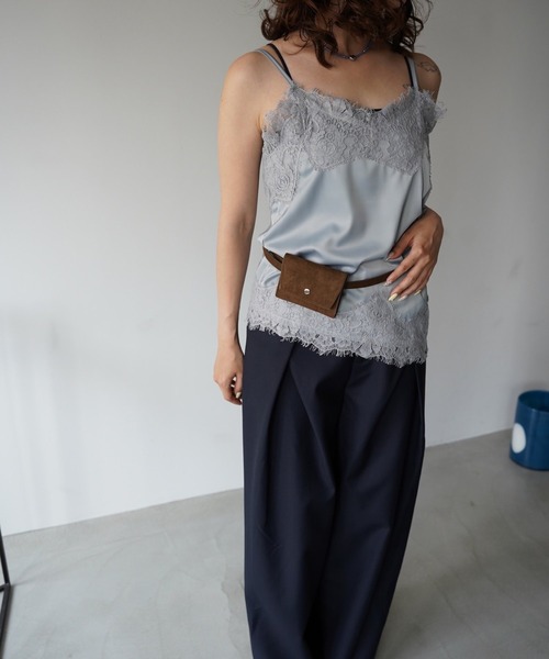 SANSeLF(サンセルフ)の「【SANSeLF】スカラップレースサテンキャミソール saw26s083(キャミソール・レディース・グレー/ホワイト・FREE)」の6枚目の写真