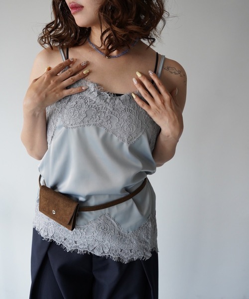 SANSeLF(サンセルフ)の「【SANSeLF】スカラップレースサテンキャミソール saw26s083(キャミソール・レディース・グレー/ホワイト・FREE)」の4枚目の写真