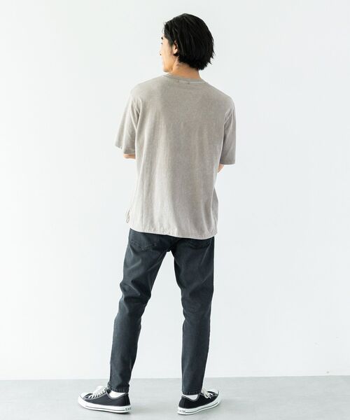 CRAFT STANDARD BOUTIQUE(クラフトスタンダードブティック)の「ロゴパッチピグメントT(Tシャツ/カットソー・メンズ・ネイビー/グレイッシュベージュ/ブラック・L/M)」の9枚目の写真