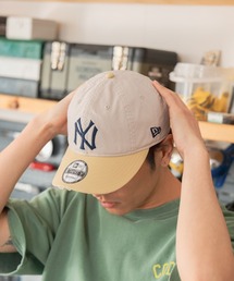 NEW ERA（ニューエラ）の「【NEW ERA(ニューエラ)】ダメージバイカラー9THIRTY（キャップ）」