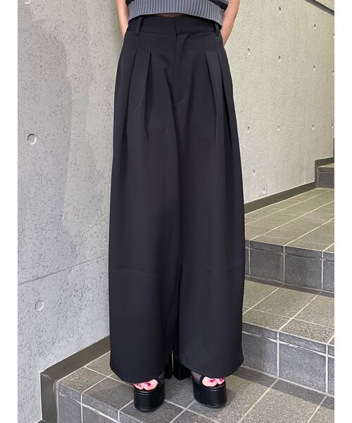 MURUA(ムルーア)の「ダブルタックワイドパンツ 夏服(スラックス・レディース・ブラウン/ブラック/アイボリー・FREE)」の1枚目の写真
