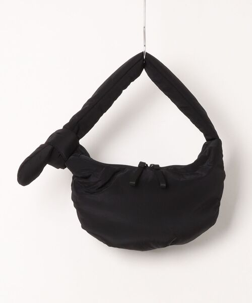 THE NORTH FACE(ザノースフェイス)の「【韓国限定・日本未入荷】 THE NORTH FACE URBAN PADDING TOTE S / ノースフェイス アーバンパディング トート S(ショルダーバッグ・メンズ・ブラック/クリーム・FREE)」の9枚目の写真