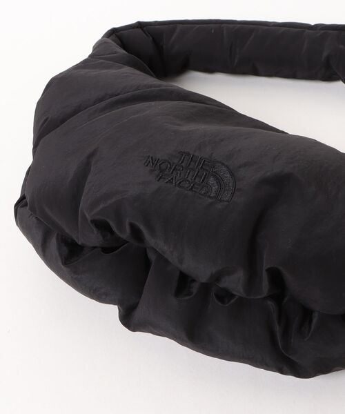 THE NORTH FACE(ザノースフェイス)の「【韓国限定・日本未入荷】 THE NORTH FACE URBAN PADDING TOTE S / ノースフェイス アーバンパディング トート S(ショルダーバッグ・メンズ・ブラック/クリーム・FREE)」の5枚目の写真