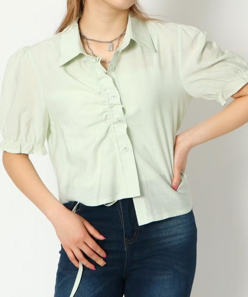 GORGE(ゴージ)の「短丈ドロストシャツ(シャツ/ブラウス・レディース・オフホワイト/グリーン/ブルー・F)」の2枚目の写真
