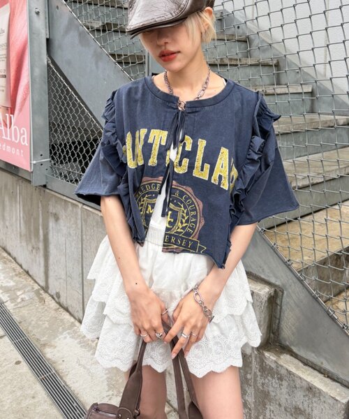 w closet(ダブルクローゼット)の「【4色展開】前リボンカレッジTee(Tシャツ/カットソー・レディース・ネイビー/イエロー/ブラック/アイボリー・FREE)」の21枚目の写真