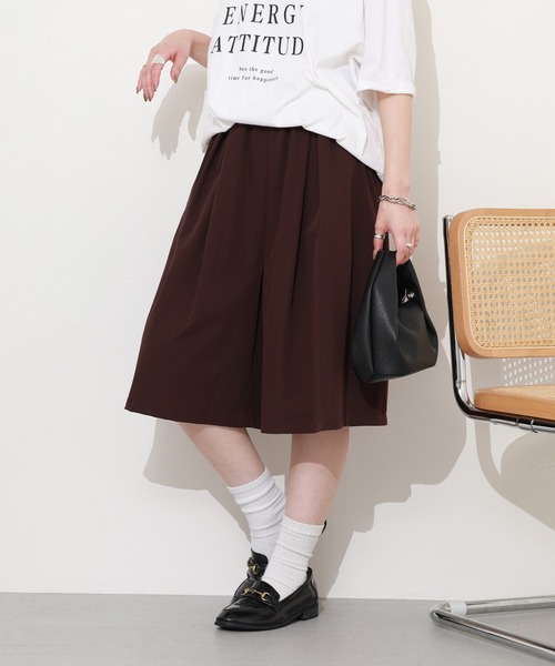 hunch(ハンチ)の「hunch タック入りハーフパンツ(その他パンツ・レディース・ブラウン/カーキ/ブラック・FREE)」の13枚目の写真