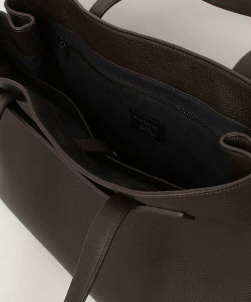 BRILLA per il gusto（ブリッラペルイルグースト）の「FLATHO LT TOTE（トートバッグ・メンズ・ダークブラウン/ブラック・ONE SIZE）」の5枚目の写真