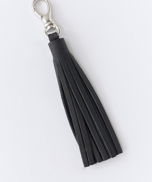Schott（ショット）の「Schott/ショット LEATHER FRINGE KEY HOLDER レザー フリンジ キーホルダー キーチャーム 本革 牛革 スタッズ ウエスタン ビンテージ ヴィンテージ メンズ 2026年 夏 夏服（キーホルダー・メンズ・ブラック・FREE）」の4枚目の写真