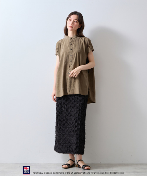 ROYAL NAVY(ロイヤルネイビー)の「《別注》【ROYAL NAVY/ロイヤルネイビー】バンドカラーシャツ(シャツ/ブラウス・レディース・ブラウン/グレイッシュベージュ/ネイビー/イエロー・FREE)」の9枚目の写真