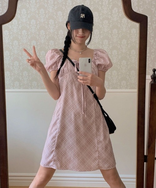 almo（アルモ）の「【TUNE】チェック柄パフリーブワンピース（ワンピース・レディース・ピンク・FREE）」の3枚目の写真