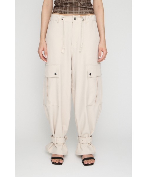 LAGUA GEM(ラグアジェム)の「LOOSEY POCKET CARGO パンツ(カーゴパンツ・レディース・アイボリー/ブラック・X-SMALL/SMALL/MEDIUM)」の3枚目の写真