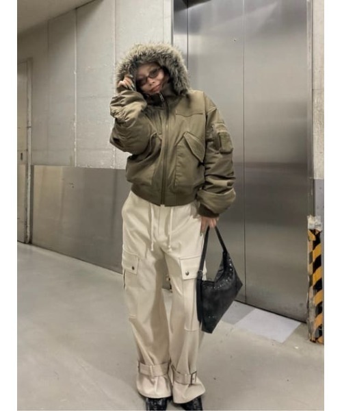LAGUA GEM(ラグアジェム)の「LOOSEY POCKET CARGO パンツ(カーゴパンツ・レディース・アイボリー/ブラック・X-SMALL/SMALL/MEDIUM)」の19枚目の写真