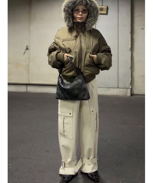 LAGUA GEM(ラグアジェム)の「LOOSEY POCKET CARGO パンツ(カーゴパンツ・レディース・アイボリー/ブラック・X-SMALL/SMALL/MEDIUM)」の21枚目の写真