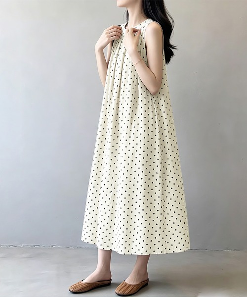 ONEP STAR(ワンピスター)の「ドット柄ノースリーブAラインワンピース(ワンピース・レディース・ブラック/ベージュ・MEDIUM/LARGE/X-LARGE)」の17枚目の写真