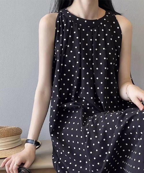 ONEP STAR(ワンピスター)の「ドット柄ノースリーブAラインワンピース(ワンピース・レディース・ブラック/ベージュ・MEDIUM/LARGE/X-LARGE)」の7枚目の写真