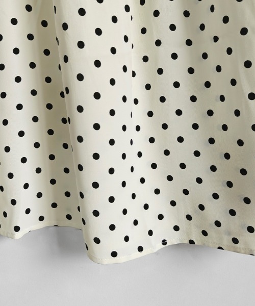 ONEP STAR(ワンピスター)の「ドット柄ノースリーブAラインワンピース(ワンピース・レディース・ブラック/ベージュ・MEDIUM/LARGE/X-LARGE)」の4枚目の写真