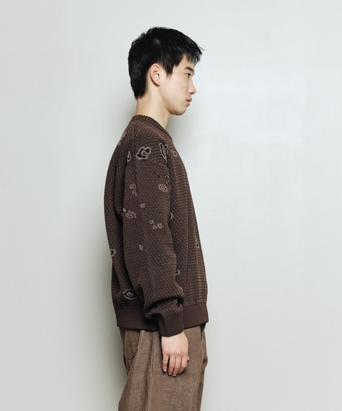 bal(バル)の「JACQUARD PATTERN CREWNECK SWEATER(ニット/セーター・メンズ・ブラック/ブラウン/グレー・3/2/1)」の9枚目の写真