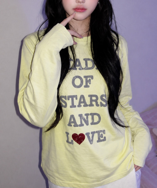 VIVID LADY(ビビッドレディー)の「ヴィンテージロゴプリント ロングスリーブTシャツ(Tシャツ/カットソー・レディース・ホワイト/チャコールグレー/イエロー/ブルー・FREE)」の1枚目の写真